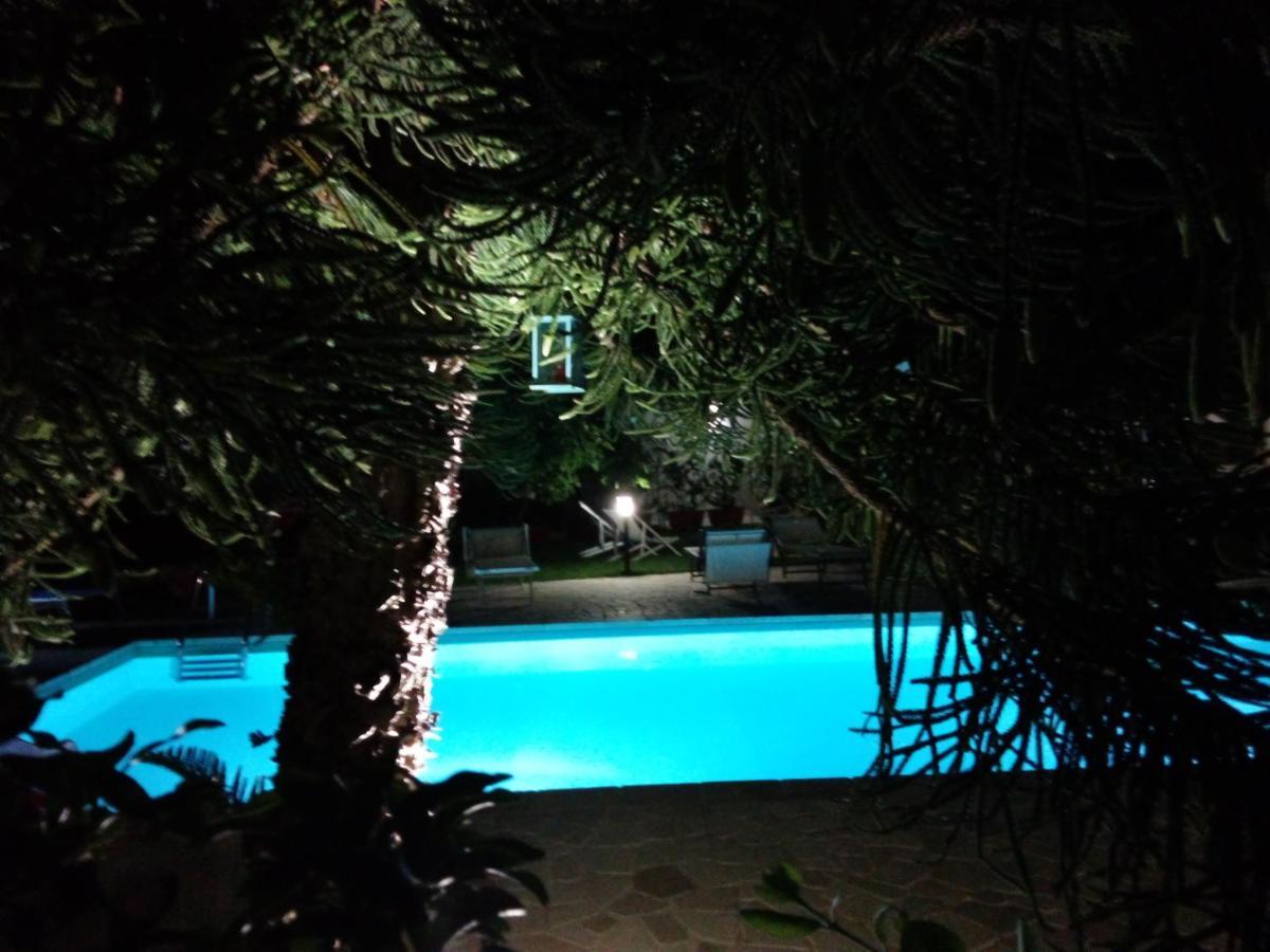 Casa Vacanza Augusto Уджано-ла-Кьеза Экстерьер фото