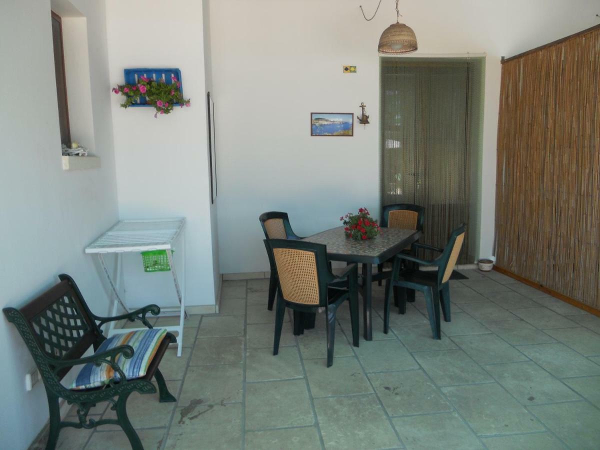 Casa Vacanza Augusto Уджано-ла-Кьеза Экстерьер фото